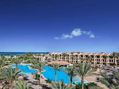 Hotel Jaz Almaza Beach Resort
